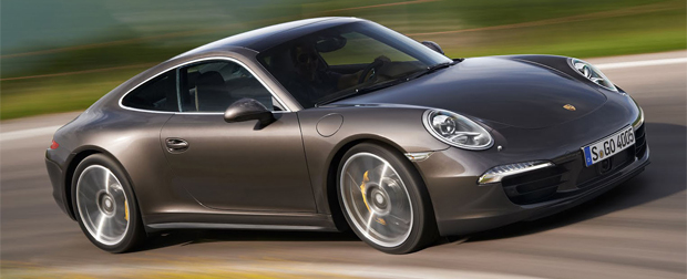 Alerta: novo Porsche 911 é flagrado em tarde de testes
