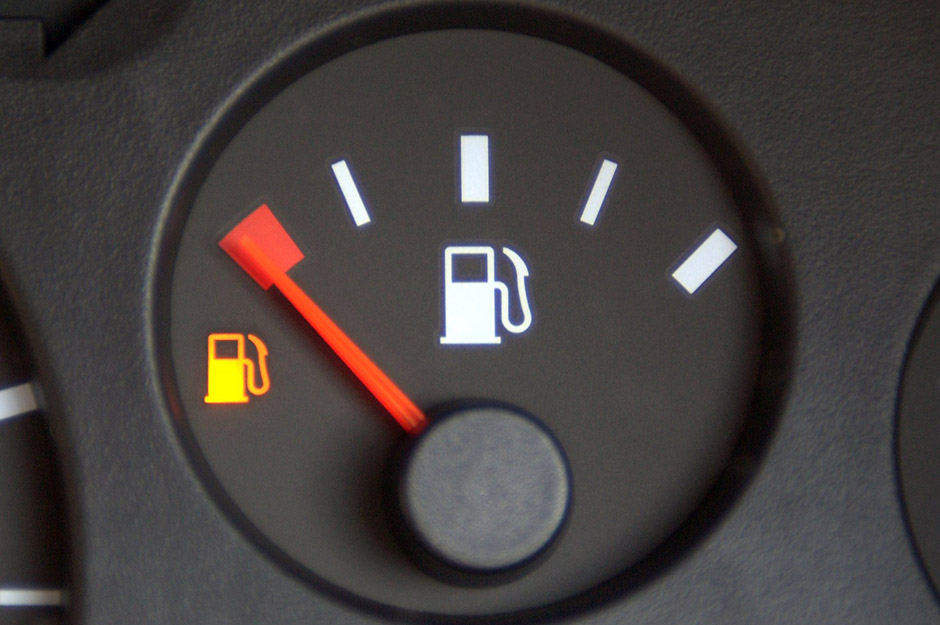 10 dicas para economizar combustível no seu carro 