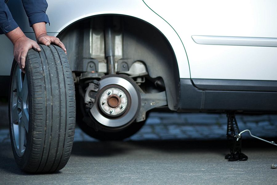 Quando é a hora de trocar o pneu do seu carro?